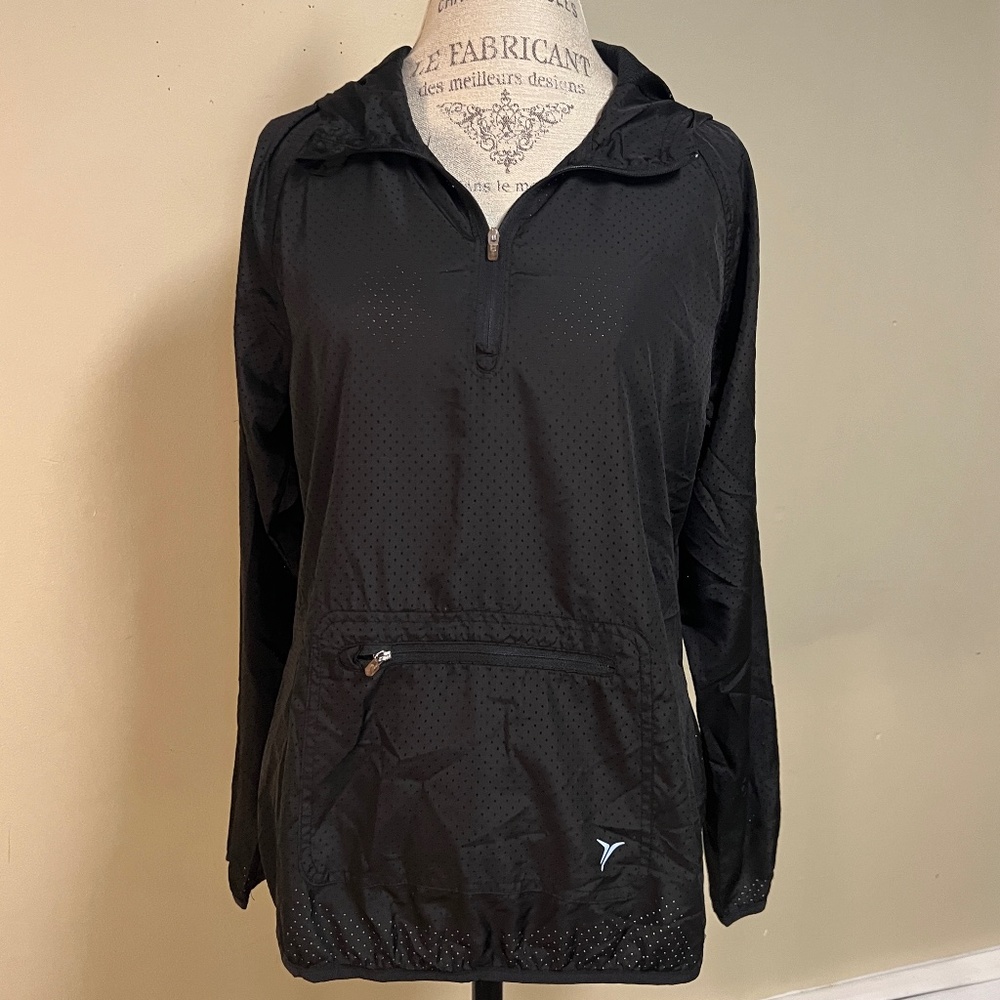 Old Navy Active - Perforated half zip Hooded pullover - Medium